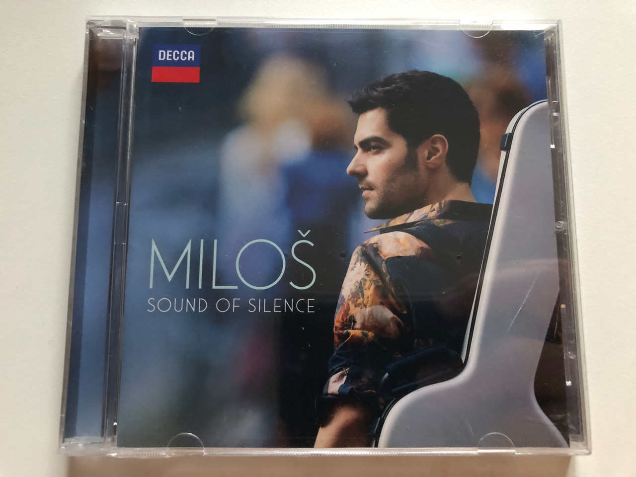 https://cdn11.bigcommerce.com/s-62bdpkt7pb/products/0/images/323209/Milo_Sound_Of_Silence_Decca_Audio_CD_2019_777_9637_DH_1__93660.1706852129.1280.1280.JPG?c=2