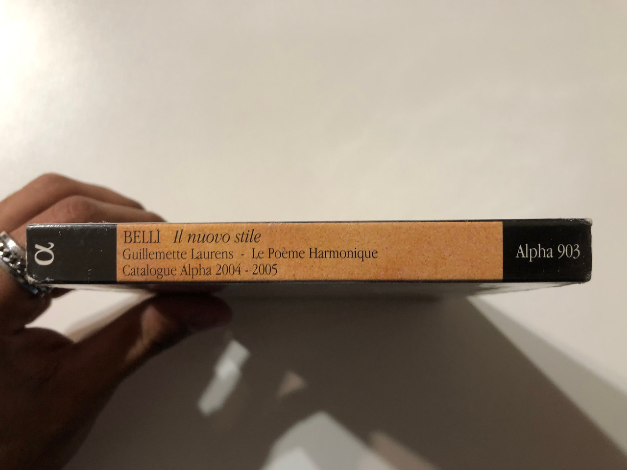 https://cdn11.bigcommerce.com/s-62bdpkt7pb/products/0/images/324293/Domenico_Belli_Catalogue_Alpha_2004-2005_-_Guillemette_Laurens_Le_Pome_Harmonique_Vincent_Dumestre_Alpha_Productions_Audio_CD_2004_Alpha_903_3__94724.1707860031.1280.1280.JPG?c=2