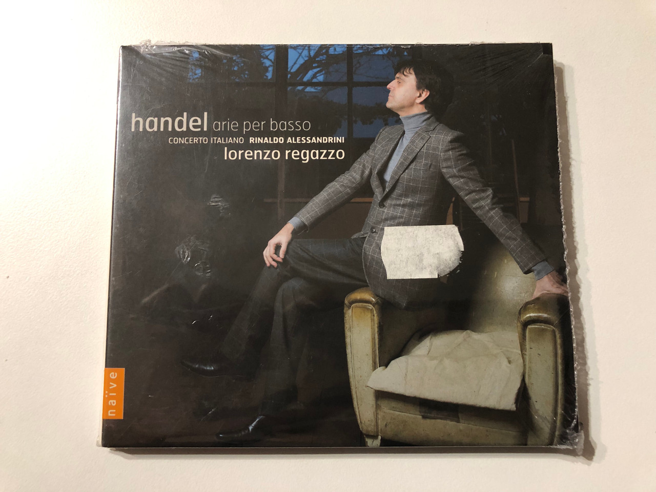 https://cdn11.bigcommerce.com/s-62bdpkt7pb/products/0/images/324305/Handel_Arie_Per_Basso_-_Concerto_Italiano_Rinaldo_Alessandrini_Lorenzo_Regazzo_naive_Audio_CD_2009_OP_30472_1__01131.1707937894.1280.1280.JPG?c=2