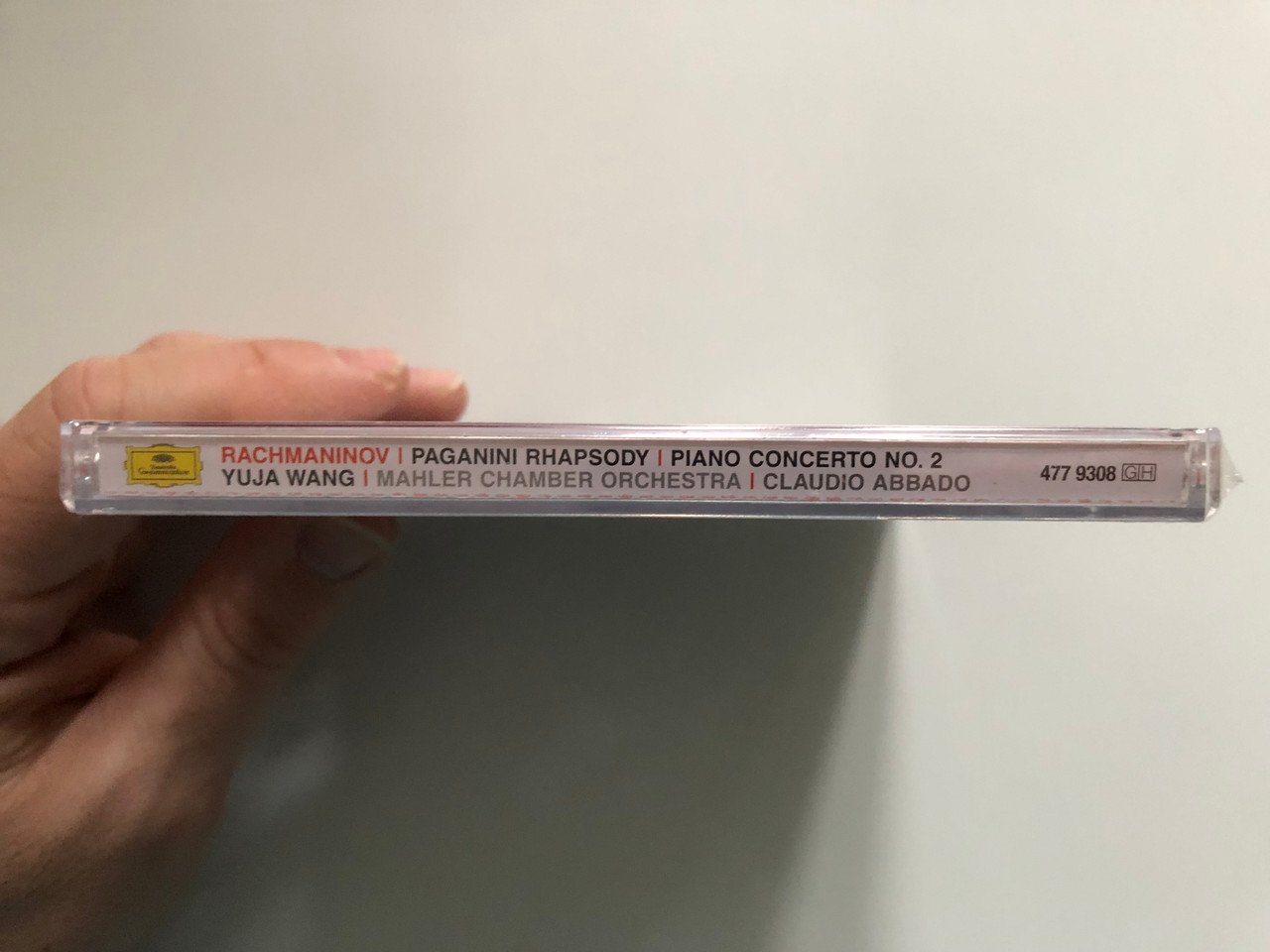 https://cdn11.bigcommerce.com/s-62bdpkt7pb/products/0/images/326087/Yuja_Wang_-_Rachmaninov_Mahler_Chamber_Orchestra_Claudio_Abbado_Deutsche_Grammophon_Audio_CD_2011_477_9308_GH_3__59699.1709281659.1280.1280.JPG?c=2