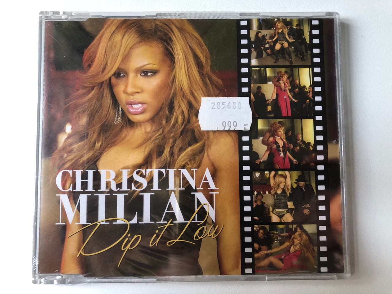 https://cdn11.bigcommerce.com/s-62bdpkt7pb/products/0/images/326656/Christina_Milian_Dip_It_Low_Island_Def_Jam_Music_Group_Audio_CD_2004_0602498624838_2__93606.1709721171.1280.1280.JPG?c=2
