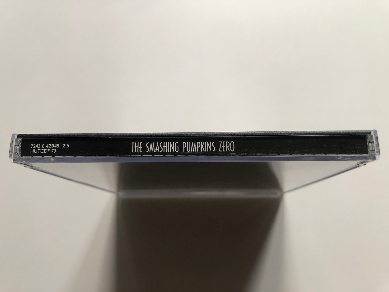 https://cdn11.bigcommerce.com/s-62bdpkt7pb/products/0/images/326731/The_Smashing_Pumpkins_Zero_Virgin_Audio_CD_1996_724384204525_3__46217.1709805217.1280.1280.JPG?c=2