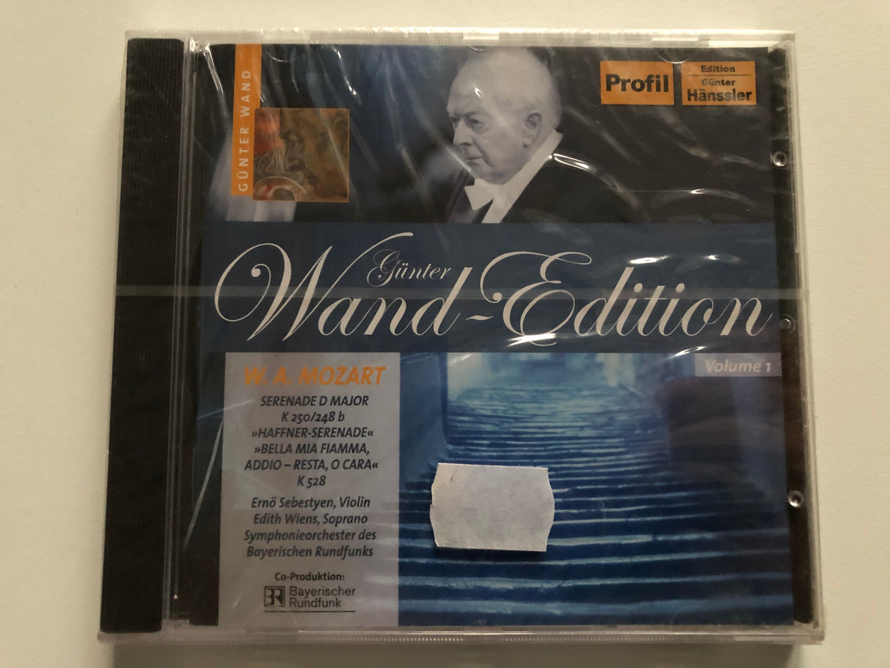 https://cdn11.bigcommerce.com/s-62bdpkt7pb/products/0/images/326881/Gnter_Wand-Edition_Volume_3_-_W._A._Mozart_Serenade_D_Major_K_250248b_Haffner-Serenade_Bella_Mia_Fiamma_Addio-Resta_O_Cara_K_528_-_Erno_Sebestyen_violin_Edith_Wiens_soprano_1__43447.1710182991.1280.1280.JPG?c=2