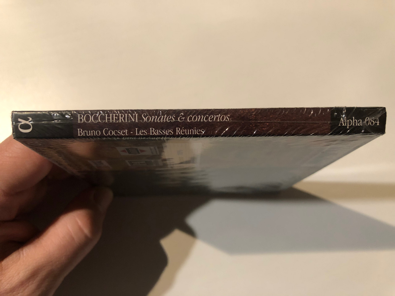 https://cdn11.bigcommerce.com/s-62bdpkt7pb/products/0/images/326933/Luigi_Boccherini_Sonates_Concertos_Pour_Violoncelle_-_Bruno_Cocset_Les_Basses_Runies_Alpha_Productions_Audio_CD_2005_Alpha_084_3__78291.1710246963.1280.1280.JPG?c=2