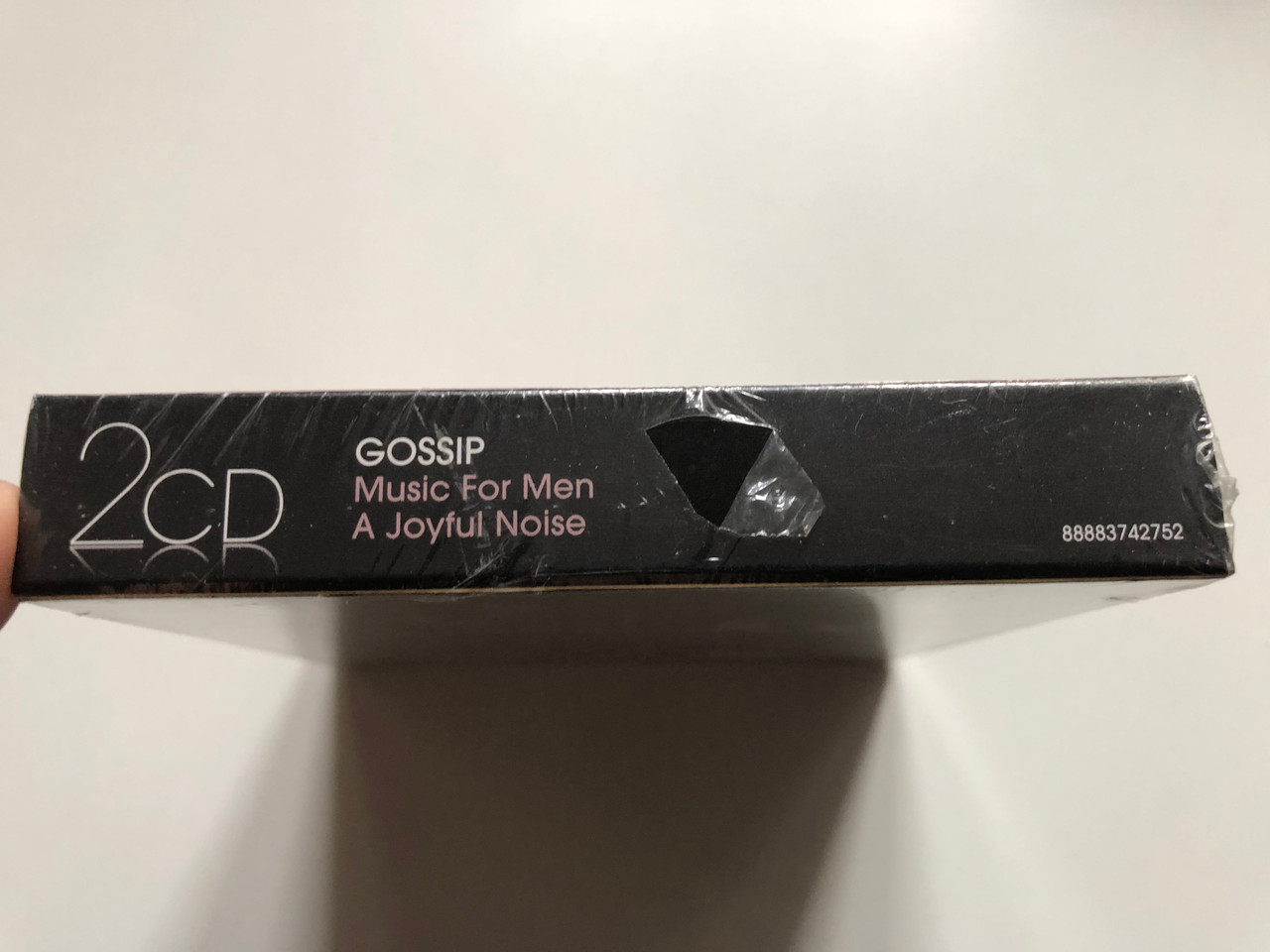 https://cdn11.bigcommerce.com/s-62bdpkt7pb/products/0/images/327109/Gossip_Music_For_Men_A_Joyful_Noise_Two_Original_Albums_Sony_Music_2x_Audio_CD_Box_Set_2013_88883742752_3__16788.1710404843.1280.1280.JPG?c=2