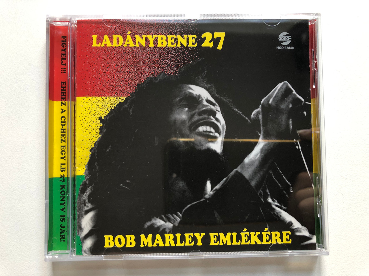 https://cdn11.bigcommerce.com/s-62bdpkt7pb/products/0/images/328659/Ladnybene_27_Bob_Marley_Emlkre_Gong_Audio_CD_1996_HCD_37840_1__25019.1711018456.1280.1280.JPG?c=2