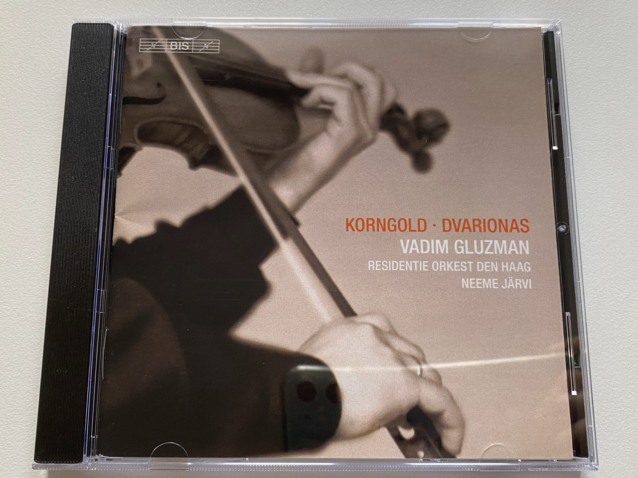 https://cdn11.bigcommerce.com/s-62bdpkt7pb/products/0/images/330185/Korngold_Dvarionas_Vadim_Gluzman_Residentie_Orkest_Den_Haag_Neeme_Jrvi_BIS_Audio_CD_2010_BIS-CD-1822_1__78813.1711731133.1280.1280.JPG?c=2