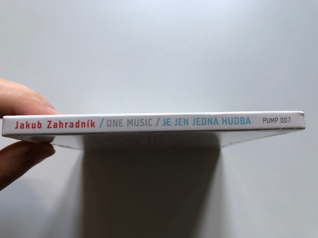 https://cdn11.bigcommerce.com/s-62bdpkt7pb/products/0/images/332737/One_Music_Je_Jen_Jedna_Hudba_-_Jakub_Zahradnik_Katerina_Englischova_Daniel_Mikolaek_Lenka_Vychodilova_The_Kuhn_Choir_of_Prague_Musica_Pro_Anima_Bubureza_Natalie_Grossova_Pagat_Ul_3__16637.1714632591.1280.1280.JPG?c=2