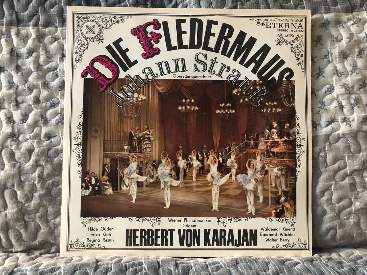 https://cdn11.bigcommerce.com/s-62bdpkt7pb/products/0/images/334337/Johann_Strau_Die_Fledermaus_Operettenquerschnitt_-_Wiener_Philharmoniker_Dirigent_Herbert_von_Karajan_Hilde_Gden_Erika_Kth_Regina_Resnik_Waldemar_Kmentt_Eberhard_Wchter_Walter_Be_1__80262.1716223212.1280.1280.JPG?c=2