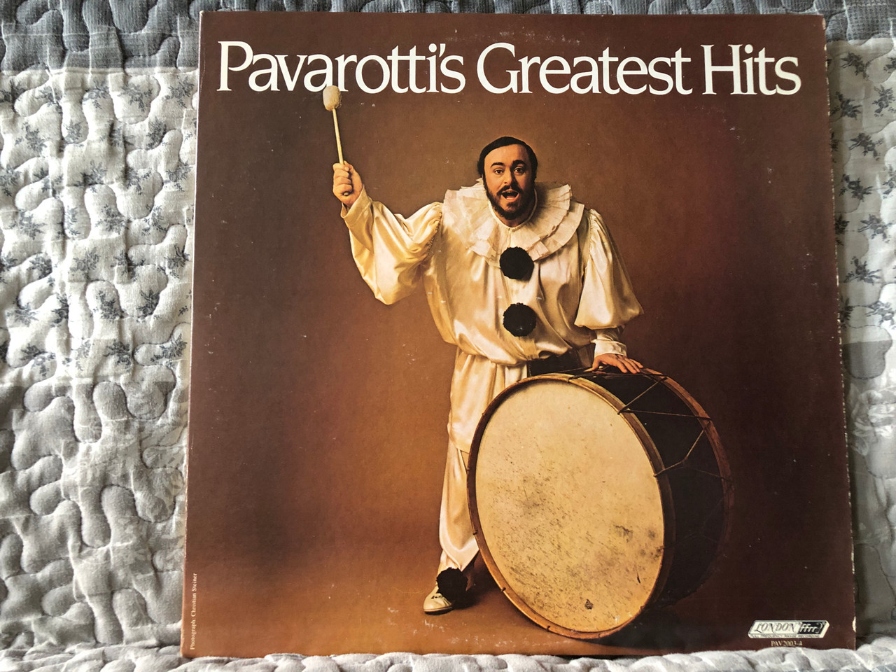 https://cdn11.bigcommerce.com/s-62bdpkt7pb/products/0/images/334569/Pavarottis_Greatest_Hits_London_Records_2x_LP_1980_PAV_2003-4_1__30010.1716557917.1280.1280.JPG?c=2
