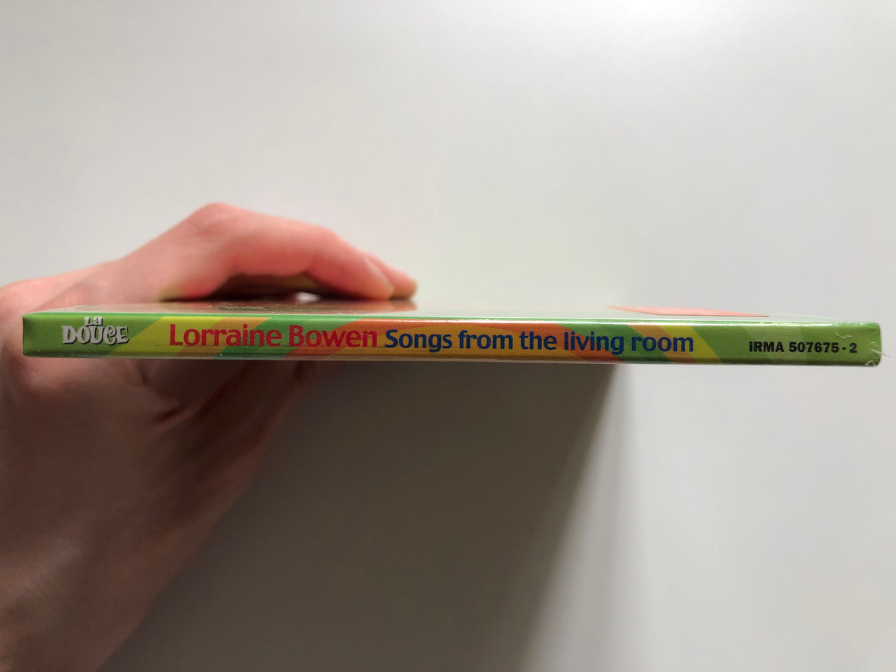https://cdn11.bigcommerce.com/s-62bdpkt7pb/products/0/images/336589/Lorraine_Bowen_Songs_From_The_Living_Room_A_collection_of_charming_melodious_songs..._from_Lorraines_London_living_room_La_Douce_Audio_CD_2002_IRMA_507675-2_3__70284.1718177055.1280.1280.JPG?c=2