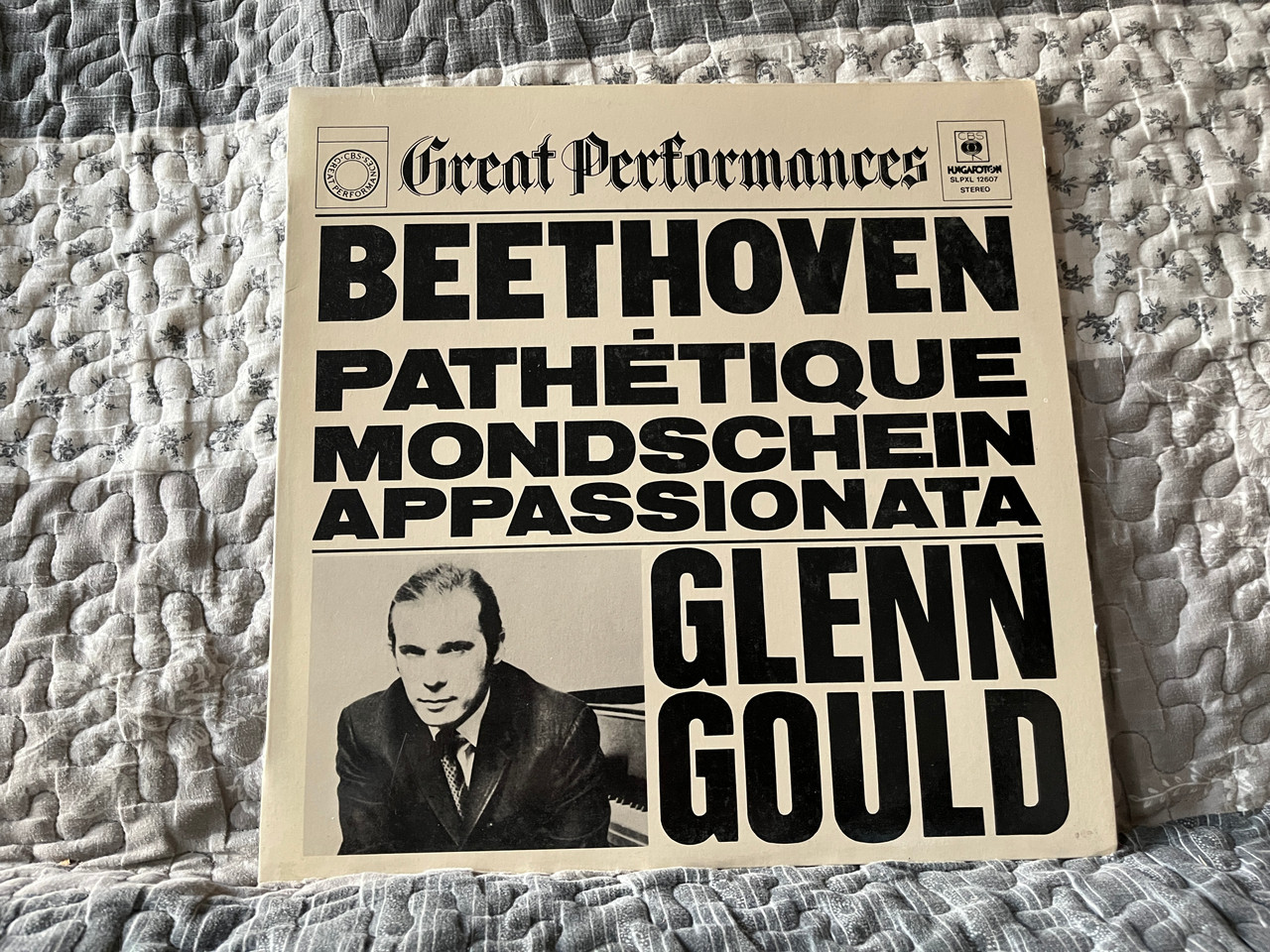 https://cdn11.bigcommerce.com/s-62bdpkt7pb/products/0/images/337328/Beethoven_-_Pathtique_Mondschein_Appassionata_-_Glenn_Gould_CBS_Great_Performances_CBS_LP_Stereo_1983_SLPXL_12607_1__36332.1718817784.1280.1280.jpg?c=2