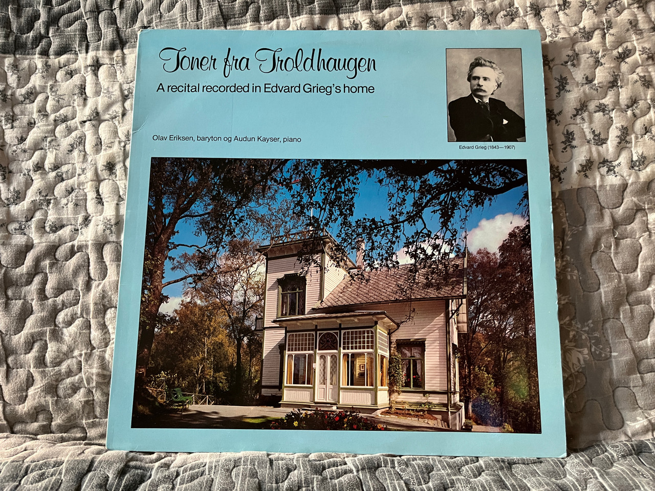 https://cdn11.bigcommerce.com/s-62bdpkt7pb/products/0/images/338176/Toner_Fra_Troldhaugen_A_Recital_Recorded_In_Edvard_Griegs_Home_-_Olav_Eriksen_baryton_og_Audun_Kayser_piano_Troldhaugen_LP_1982_TROLD_02_1__93362.1719290075.1280.1280.jpg?c=2