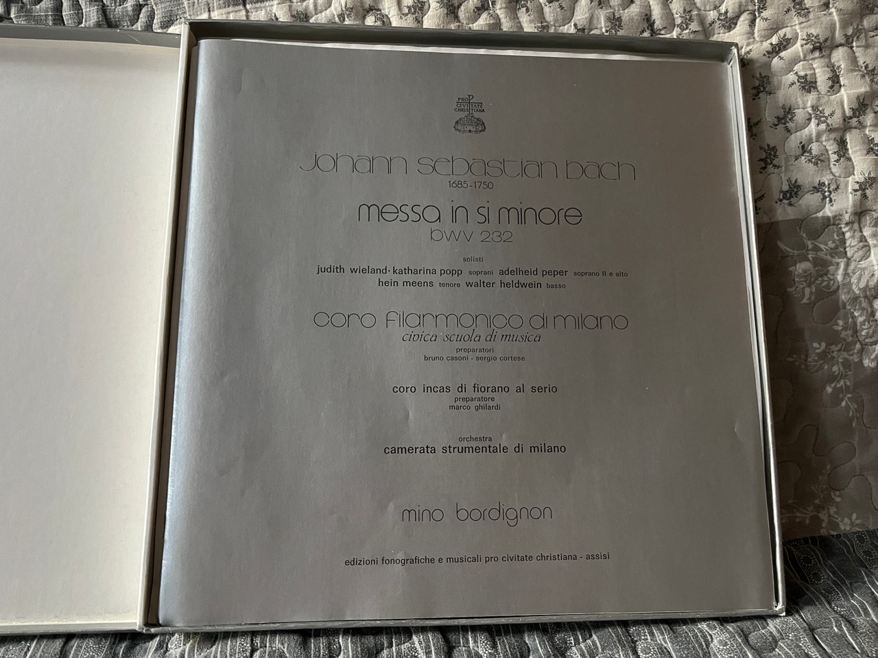 https://cdn11.bigcommerce.com/s-62bdpkt7pb/products/0/images/338198/Johann_Sebastian_Bach_Messa_In_Si_Minore_Bwv_232_-_Judith_Wieland_Katharina_Popp_Adelheid_Peper_Hein_Meens_Walter_Heldwein_Coro_Filarmonico_di_Milano_Pcc_Edizioni_Fondazione_Pro_Civi_3__77854.1719296112.1280.1280.jpg?c=2