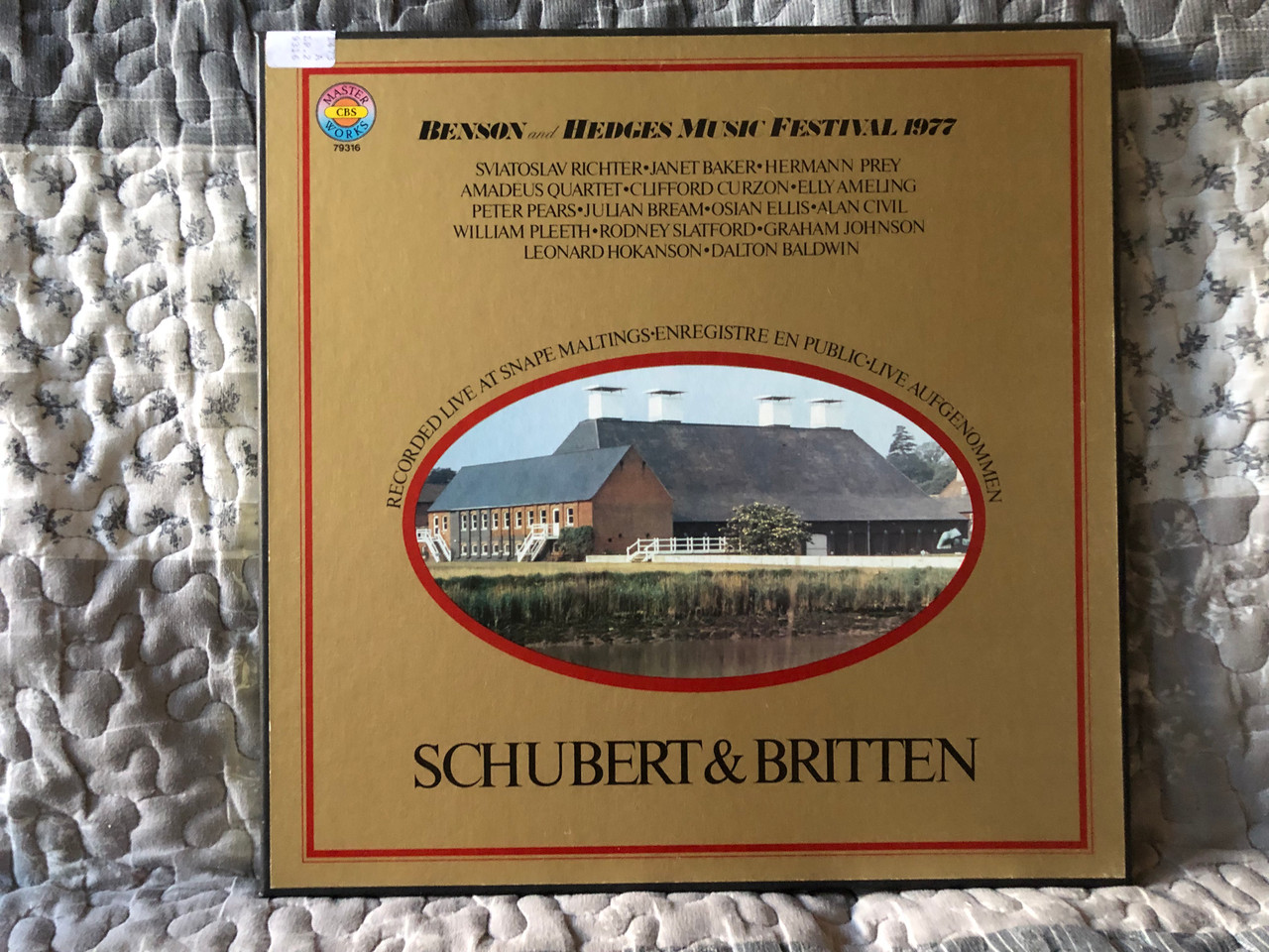 https://cdn11.bigcommerce.com/s-62bdpkt7pb/products/0/images/339688/Schubert_Britten_Benson_and_Hedges_Music_Festival_1977_-_Sviatoslav_Richter_Janet_Baker_Hermann_Prey_Amadeus-Quartett_Clifford_Curzon_Elly_Ameling_Peter_Pears_Julian_Bream_Osian_Elli_1__91605.1720030759.1280.1280.JPG?c=2