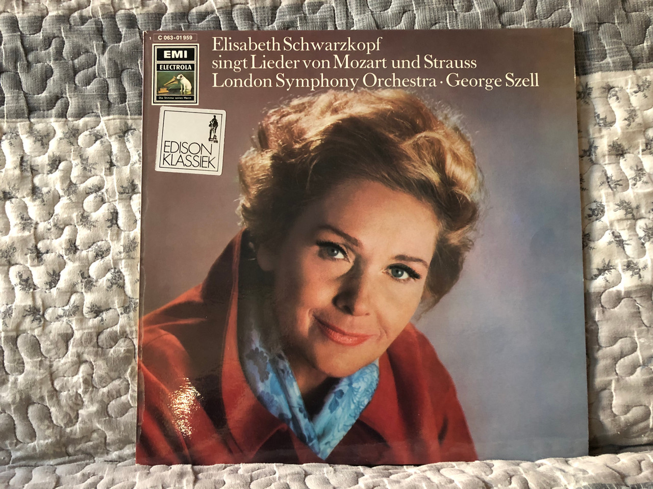 https://cdn11.bigcommerce.com/s-62bdpkt7pb/products/0/images/340649/Elisabeth_Schwarzkopf_Singt_Lieder_Von_Mozart_Und_Strauss_-_London_Symphony_Orchestra_George_Szell_Die_Stimme_Seines_Herrn_LP_1_C_063-01_959_1__03503.1720770645.1280.1280.JPG?c=2