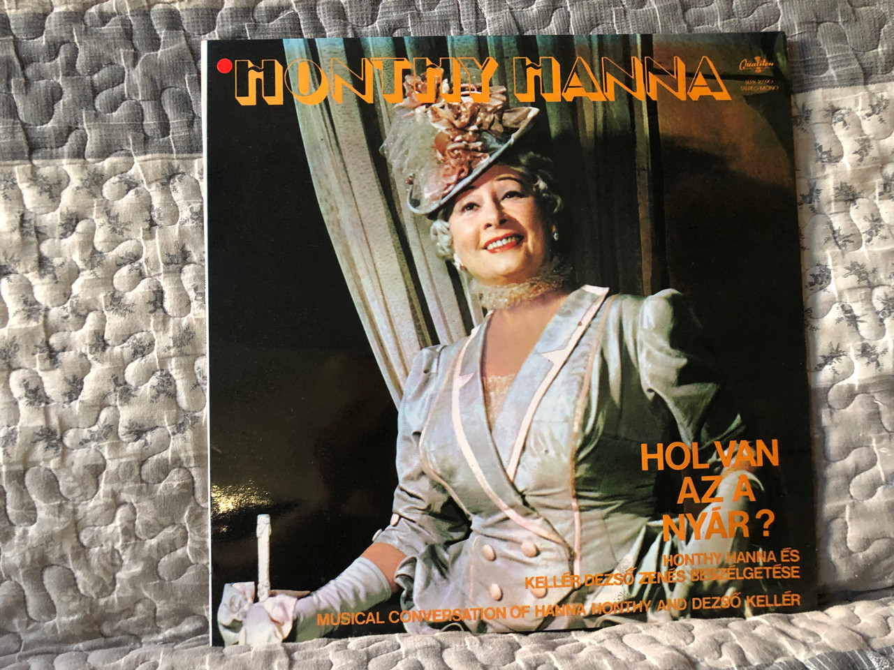 https://cdn11.bigcommerce.com/s-62bdpkt7pb/products/0/images/340737/Honthy_Hanna_Hol_Van_Az_A_Nyr_Honthy_Hanna_es_Keller_Dezso_Zenes_Beszelgetese_Musical_Conversation_Of_Hanna_Honthy_And_Dezso_Keller_Qualiton_LP_Stereo_Mono_1976_SLPX_16590_1__21660.1721027013.1280.1280.JPG?c=2