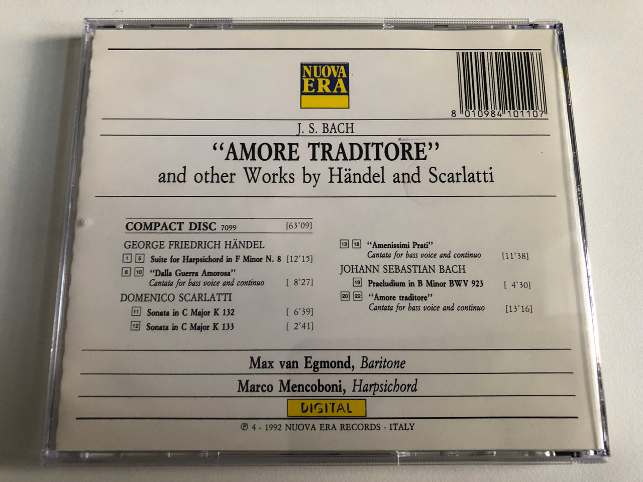 https://cdn11.bigcommerce.com/s-62bdpkt7pb/products/0/images/344823/Johann_Sebastian_Bach_Amore_Traditore_And_Other_Works_by_Hndel_and_Scarlatti_-_Max_van_Egmond_bass_Marco_Mencoboni_harpsichord_NUOVA_ERA_Audio_CD_1992_7099_2__54272.1723744719.1280.1280.JPG?c=2