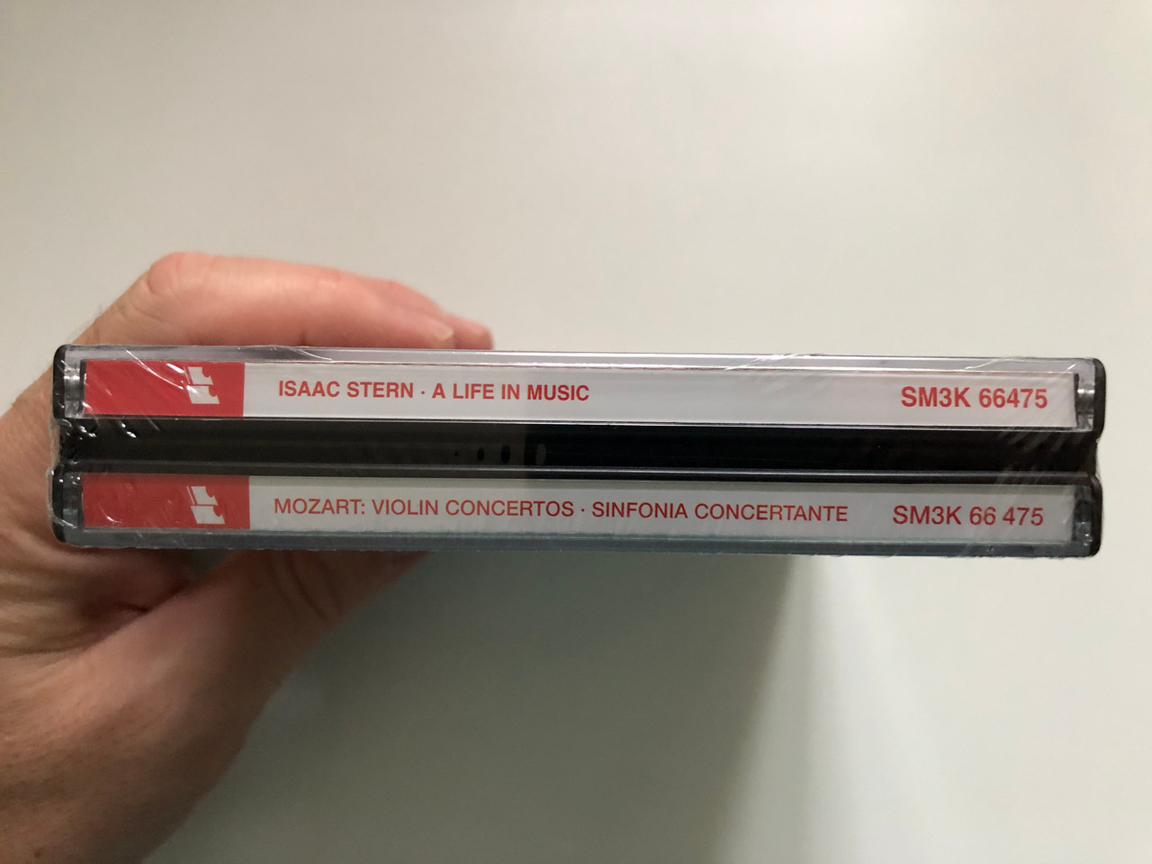 https://cdn11.bigcommerce.com/s-62bdpkt7pb/products/0/images/345395/Wolfgang_Amadeus_Mozart_-_Violin_Concertos_Nos._15_Sinfonia_Concertante_K._364_Concertone_K._190_-_Isaac_Stern_Pinchas_Zukerman_Sony_Classical_3x_Audio_CD_1995_SM3K_66475_3__60527.1724099344.1280.1280.JPG?c=2