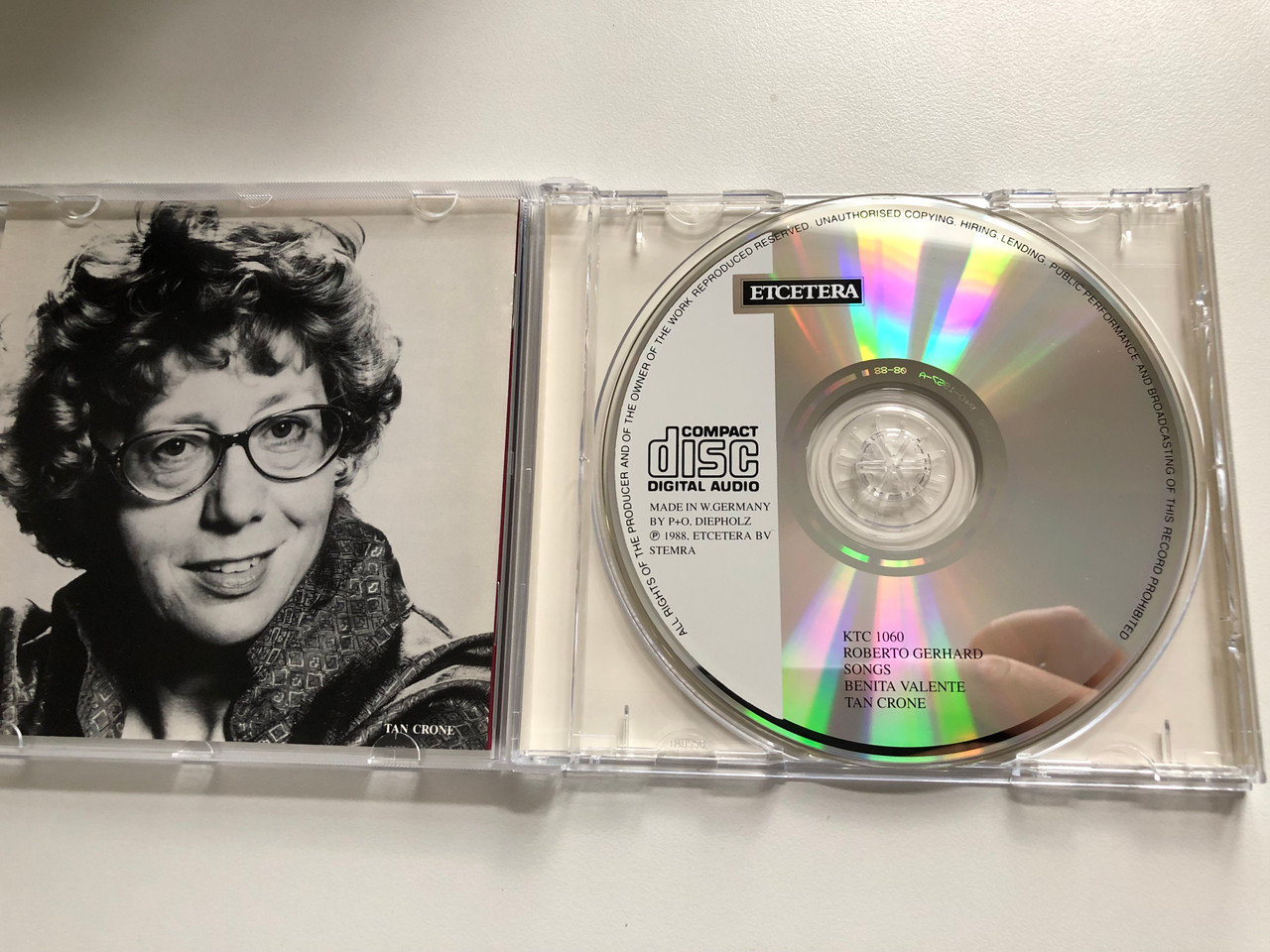https://cdn11.bigcommerce.com/s-62bdpkt7pb/products/0/images/346077/Roberto_Gerhard_Schahrazada_Cancionero_De_Pedrell_-_Benita_Valente_Tan_Crone_Etcetera_Audio_CD_1988_KTC_1060_2__55913.1724243292.1280.1280.JPG?c=2
