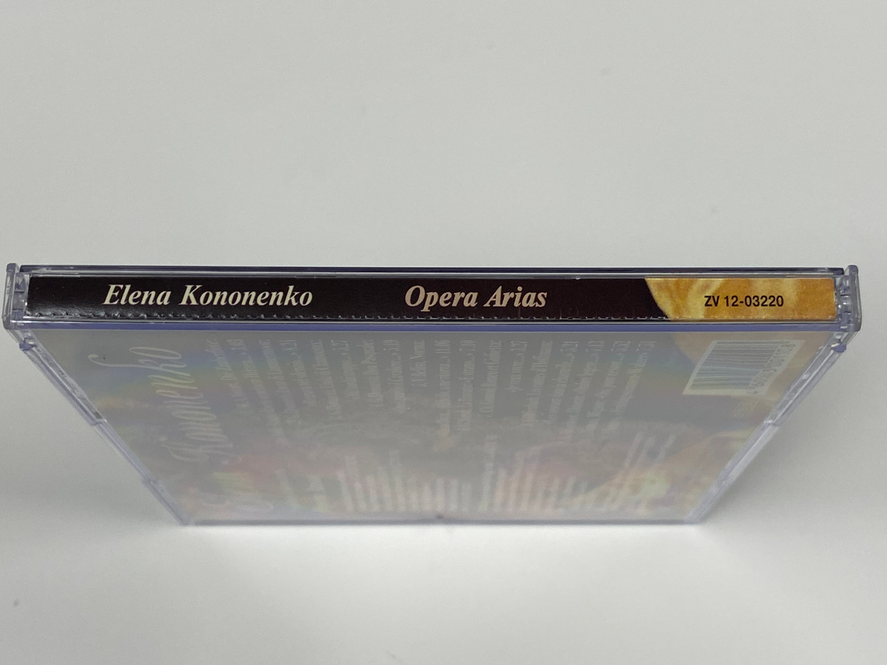 https://cdn11.bigcommerce.com/s-62bdpkt7pb/products/0/images/353333/Elena_Kononenko_-_Opera_Arias_-_Soprano_celoratura_Zvuk_Audio_CD_2003_ZV_12-03220_3__58352.1728492681.1280.1280.jpg?c=2
