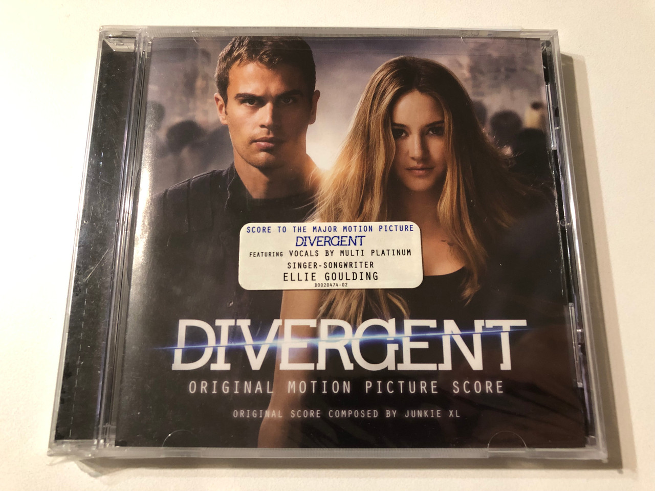 https://cdn11.bigcommerce.com/s-62bdpkt7pb/products/0/images/353685/Divergent_Original_Motion_Picture_Score_-_Original_Score_Composed_By_Junkie_XL_Interscope_Records_Audio_CD_2014_B0020474-02_1__70186.1728551188.1280.1280.JPG?c=2