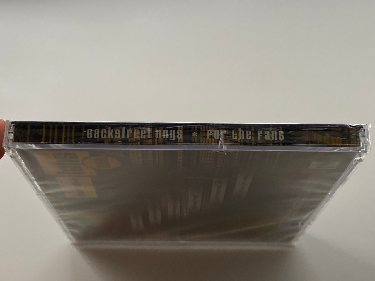 https://cdn11.bigcommerce.com/s-62bdpkt7pb/products/0/images/354401/Backstreet_Boys_For_The_Fans_CD_3_-_Featuring_Live_Concert_Performances_And_A_World_Premiere_Release_Zomba_Audio_CD_2000_3__01408.1729077068.1280.1280.jpg?c=2
