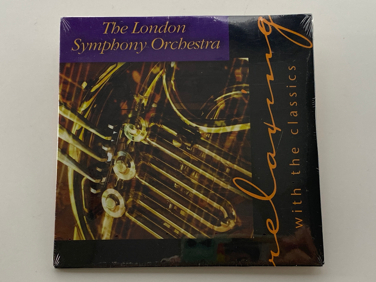 https://cdn11.bigcommerce.com/s-62bdpkt7pb/products/0/images/355890/London_Symphony_Orchestra_-_Relaxing_With_The_Classics_BMG_Special_Products_Audio_CD_2001_DPC13097_1__71830.1729517683.1280.1280.jpg?c=2
