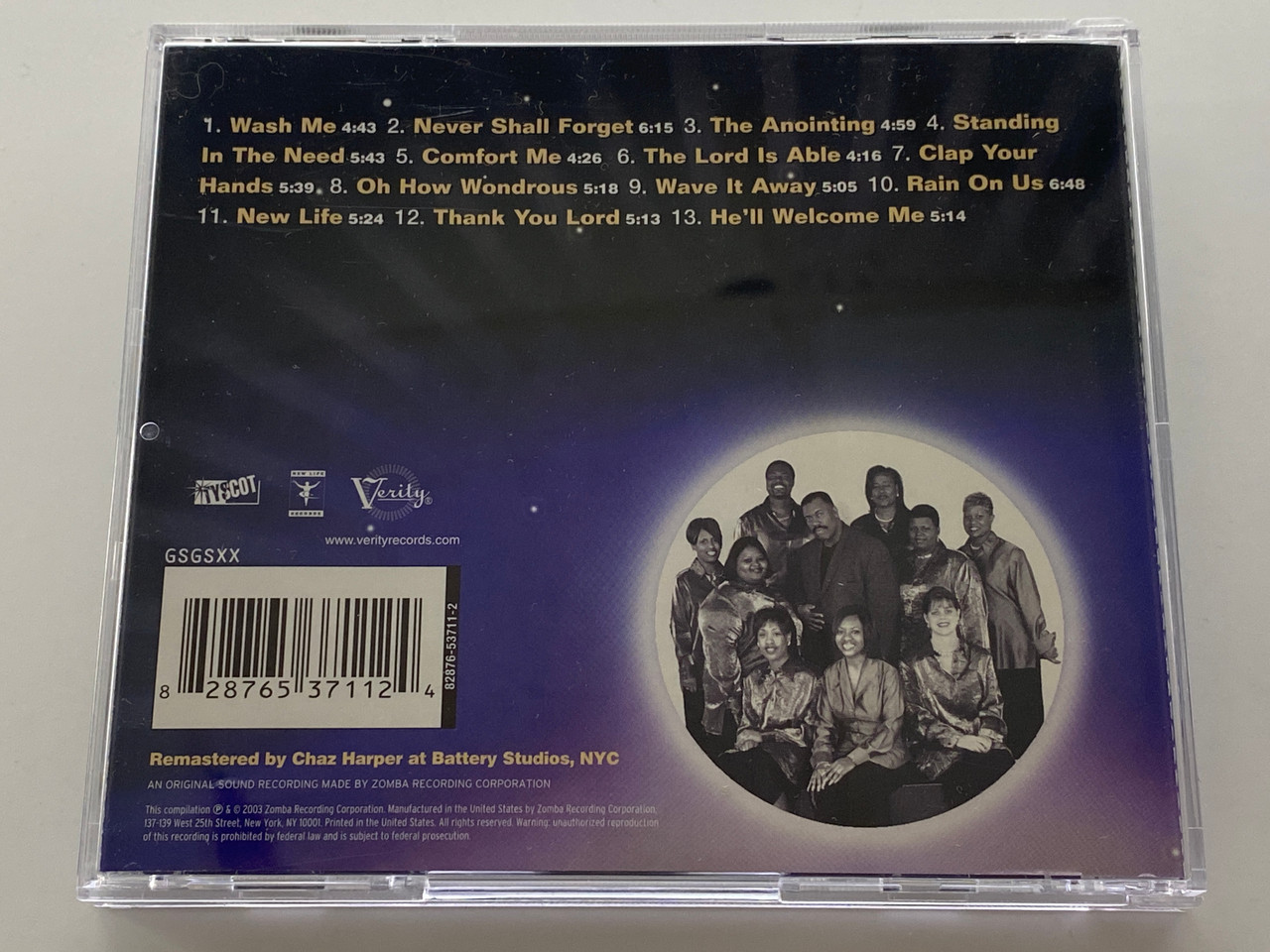 https://cdn11.bigcommerce.com/s-62bdpkt7pb/products/0/images/356464/Hooked_On_The_Hits_-_The_New_Life_Community_Choir_Featuring_John_P._Kee_Zomba_Recording_Corporation_Audio_CD_2003_82876-53711-2_2__24310.1729708677.1280.1280.jpg?c=2
