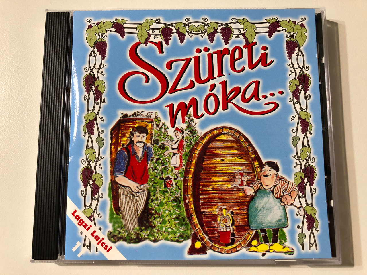 https://cdn11.bigcommerce.com/s-62bdpkt7pb/products/0/images/357381/Lagzi_Lacsi_-_Szureti_moka..._Hungaroton_Audio_CD_2001_HCD_37564_1__62897.1730362583.1280.1280.JPG?c=2