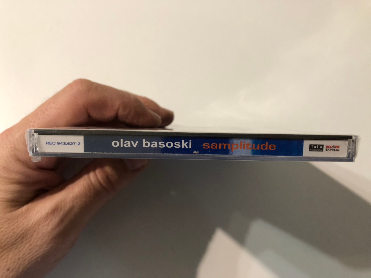 https://cdn11.bigcommerce.com/s-62bdpkt7pb/products/0/images/357629/Olav_Basoski_Samplitude_Australian_Exclusive_Bonus_CD_Includes_Samplitude_8_9_Record_Express_2x_Audio_CD_2001_REC_943_3__46580.1730387419.1280.1280.JPG?c=2