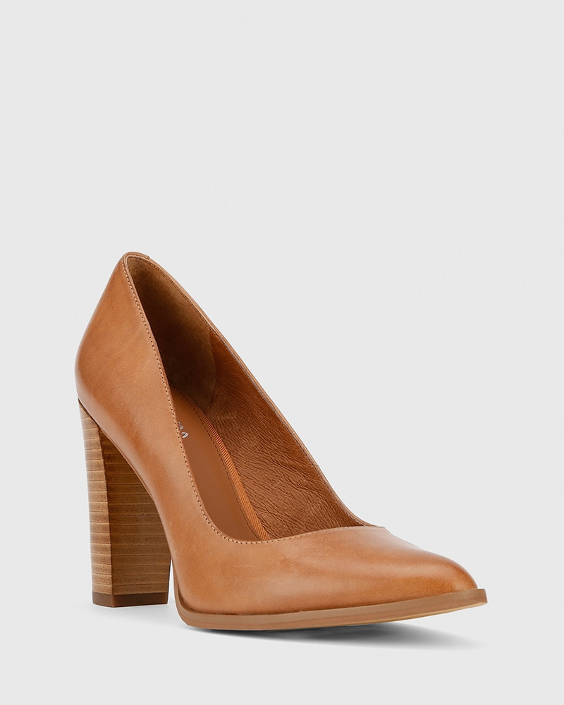 block heel pumps leather