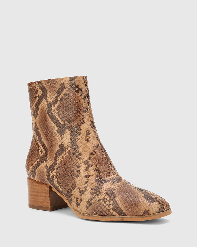 Olyvier Desert Beige Anaconda Print 