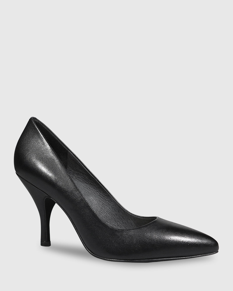 pointed toe mid heels