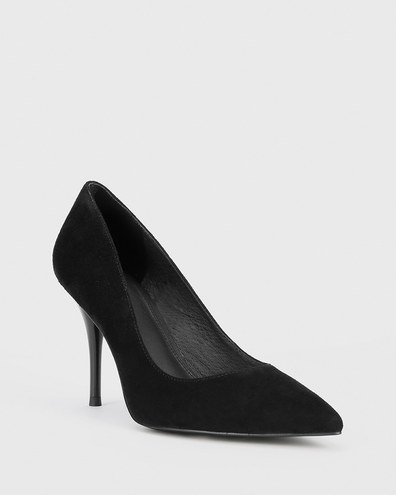 black suede pointed pumps