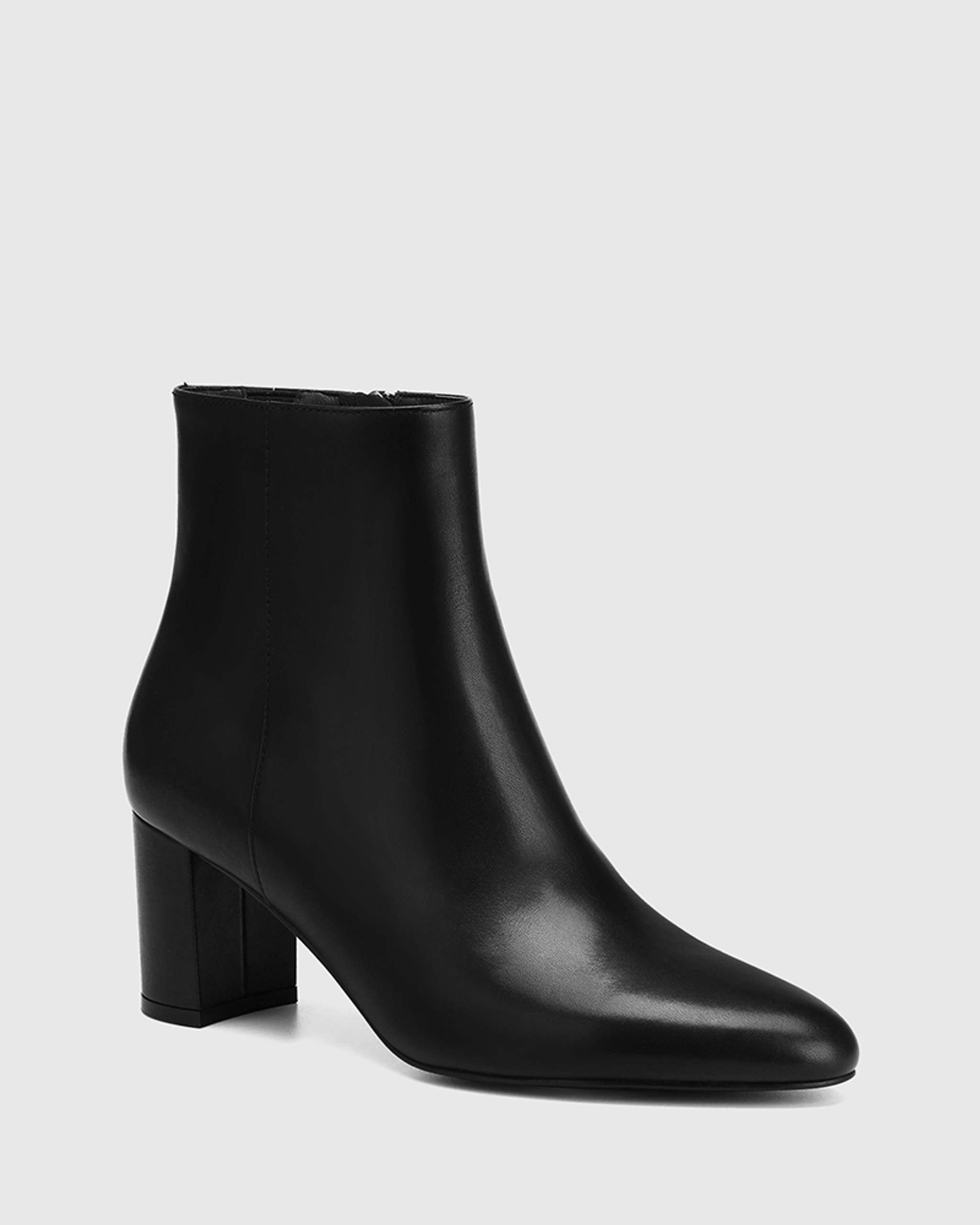 Black block shop boot heels