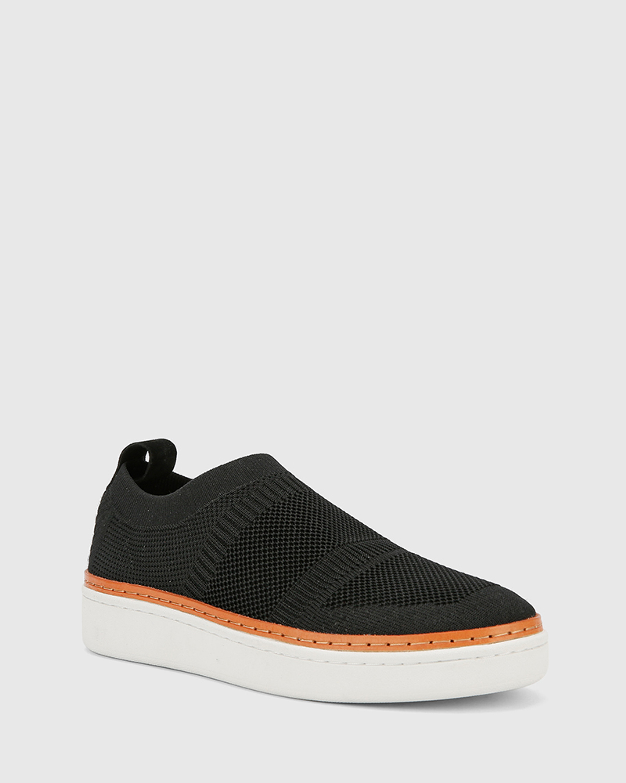 does nubuck leather stretch