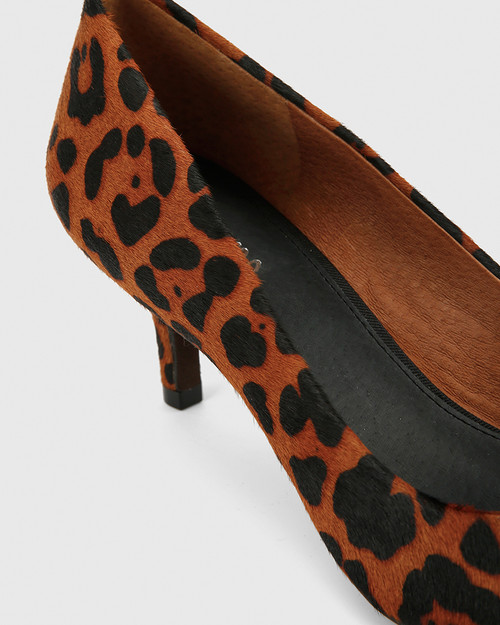 wittner kitten heels