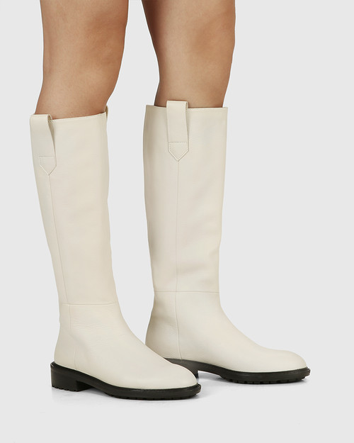 white boots wittner