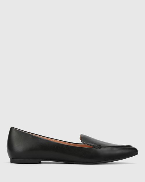 Packhamm Black Leather Pointed Toe Loafer. & Wittner & Wittner Shoes