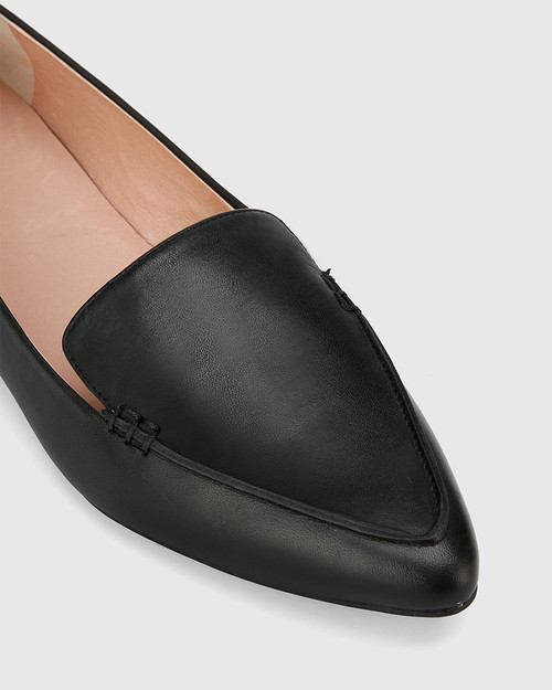 pointed toe loafers