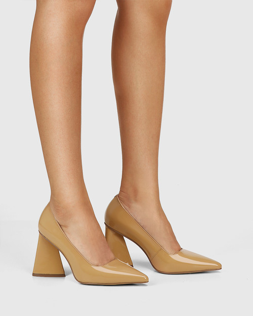 camel pointed heels
