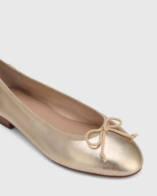 Agnes Champagne Metallic Leather Ballet Flat & Wittner & Wittner Shoes