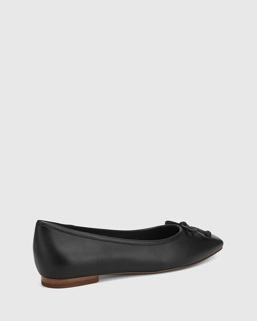 Aleisha Black Leather Flat & Wittner & Wittner Shoes