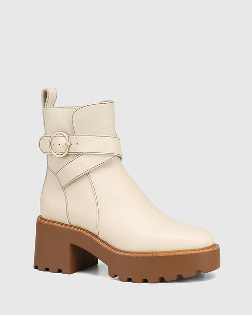 Solay Vintage Ivory Leather Ankle Boot & Wittner & Wittner Shoes