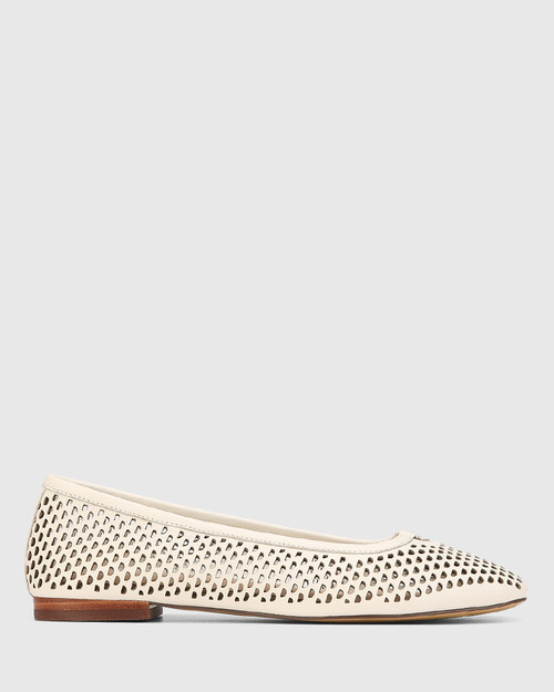 Aimle Off White Pebbled Leather Ballet Flat