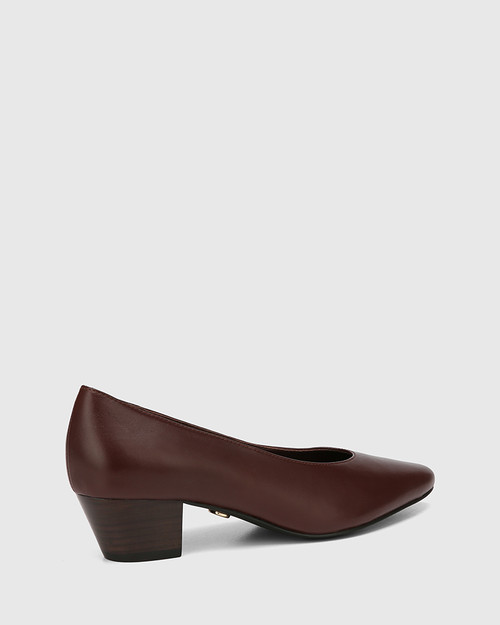 Cara Walnut Leather Pump & Wittner & Wittner Shoes