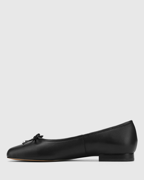 Alaskan Black Leather Ballet Flat & Wittner & Wittner Shoes