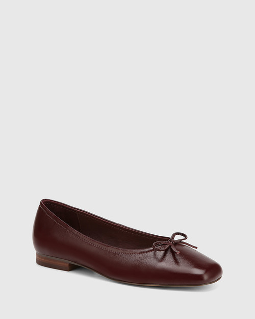 Alaskan Wine Red Leather Ballet Flat & Wittner & Wittner Shoes