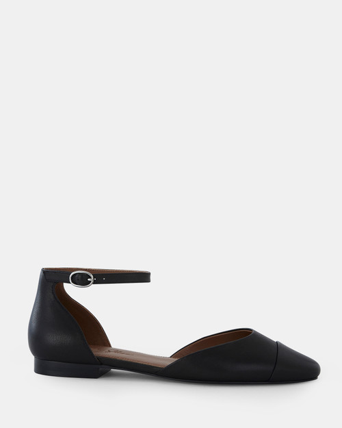 Lucky Black Leather Flat & Wittner & Wittner Shoes